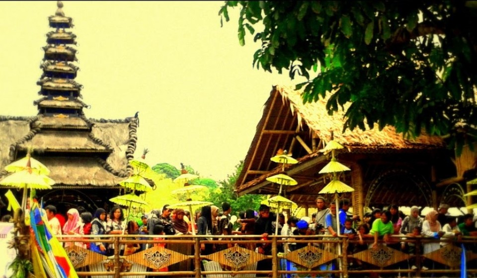 Seren Taun Tradisi Ungkap Syukur Masyarakat Sunda