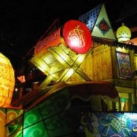 Sambut Ramadhan dengan Pawai Tanglong