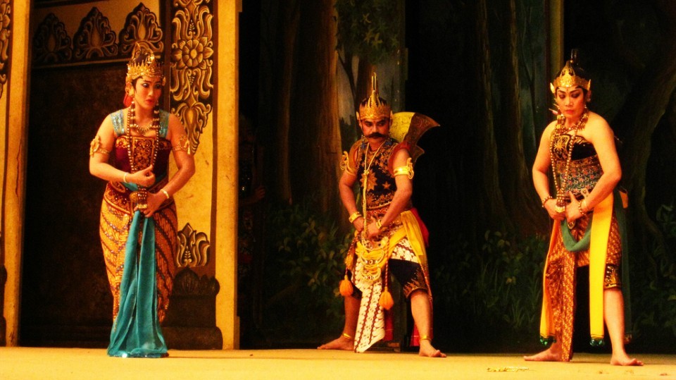 Kembali ke Masa Lalu lewat Seni Wayang Orang