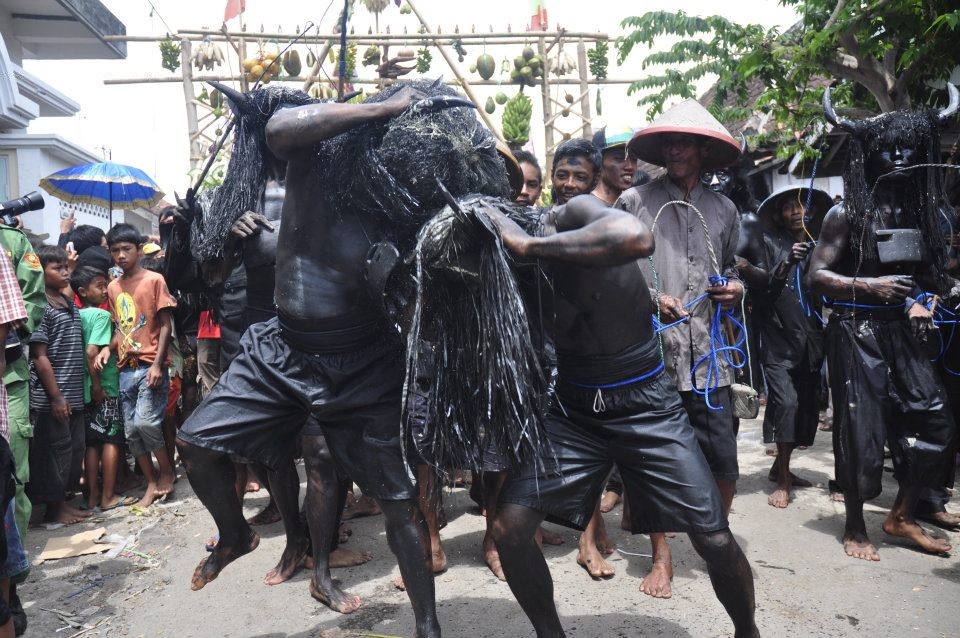 Upacara Adat Unik di Indonesia