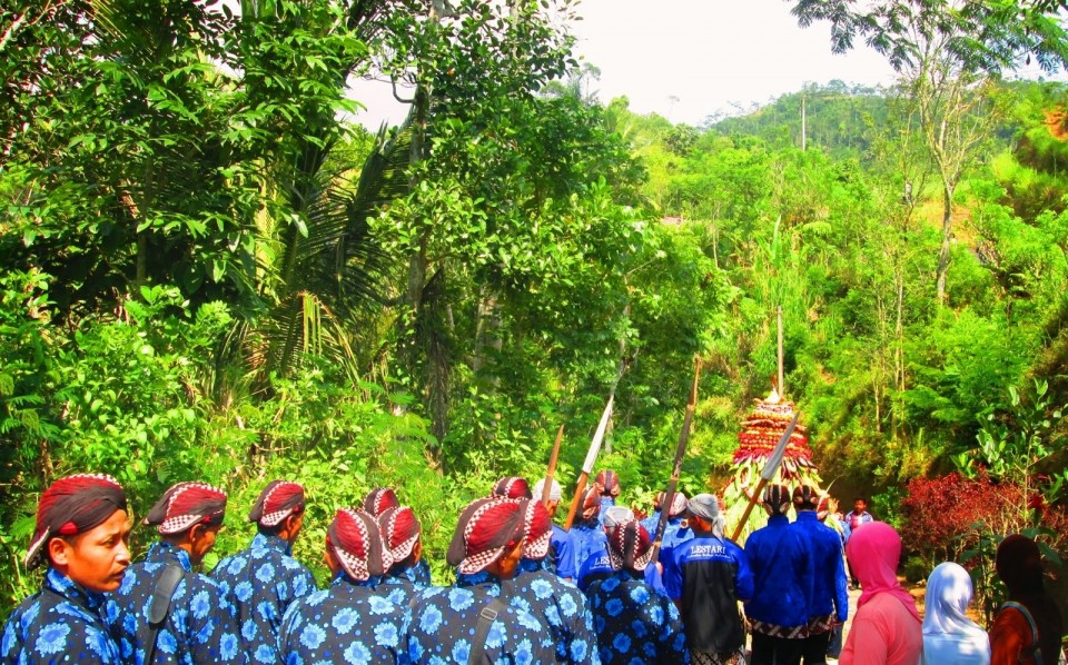 Inilah Upacara Pernikahan Tembakau!