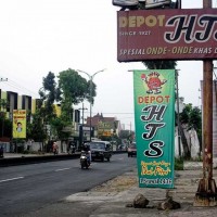 Yuk, Makan Sambil Berburu Kuliner Legendaris Malang!