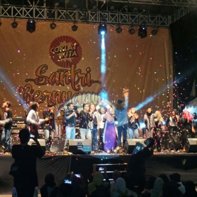 Semarak Santri Bernyanyi di UNISMA