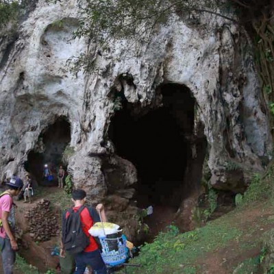 Menguak Hikayat Nenek Moyang Orang Sunda didalam Gua Pawon