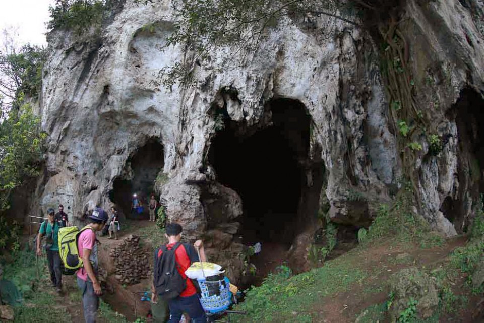 Menguak Hikayat Nenek Moyang Orang Sunda didalam Gua Pawon