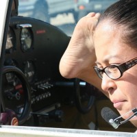 Satu-Satunya Pilot Wanita Tanpa Tangan