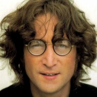 John Lennon Bangkit Lewat Rambut