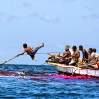 Para Pemburu Paus dari Lamalera, Nusa Tenggara Timur