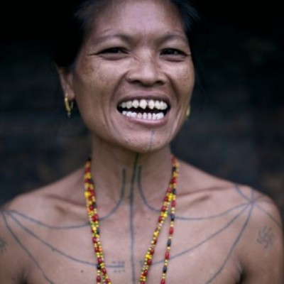 Tato Tertua Dunia Khas Mentawai - (bagian 1)