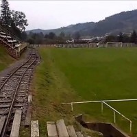 Keren! Kereta Masuk Stadion Sepak Bola