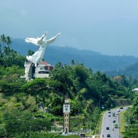 Kuliner Oleh-Oleh Khas Manado