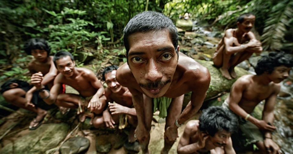 Tujuh Suku Nusantara Terancam Punah