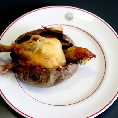 Ditusuk Matanya, Dipaksa Makan, Dimasak!