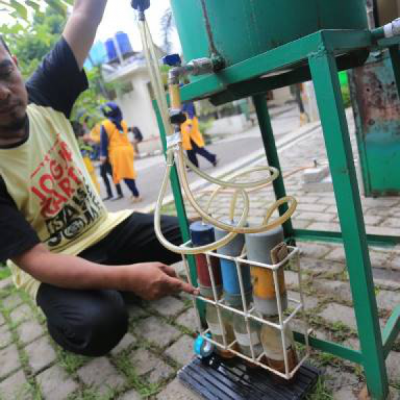 Eksplorasi Warga Kelurahan Rancabolang  dan Converstick Kang Kustiawan