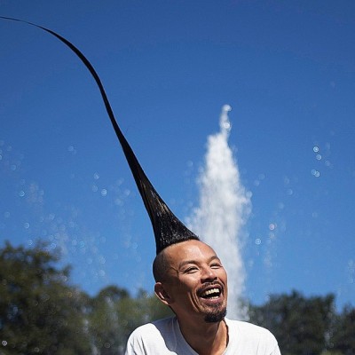 Mohawk, Berdiri Tegak Menantang