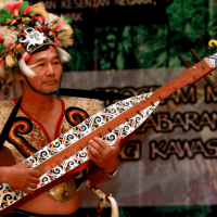 Fungsi Alat Musik Sapeh