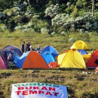 Trashbag Community: Gunung Bukan Tempat Sampah