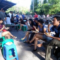 Nasi Campur Bali, Penganan Wajib Pantai Sanur