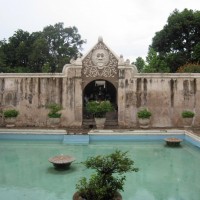 Menyelami Istana Masa Lalu dari Keraton Tamansari