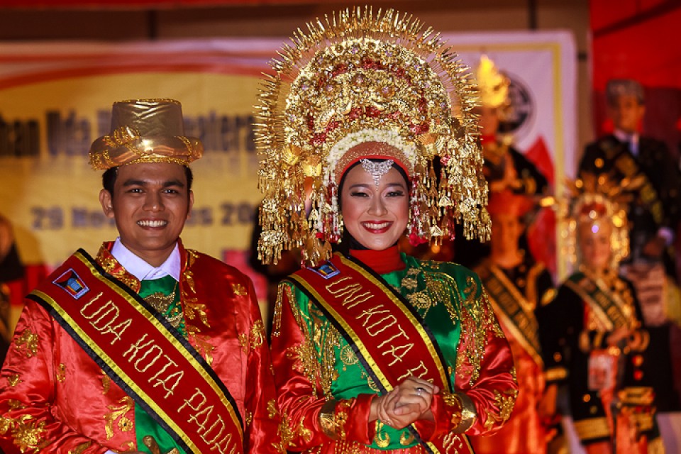Inilah 3 Fakta Tentang Nasib Bahasa Ibu di Indonesia!