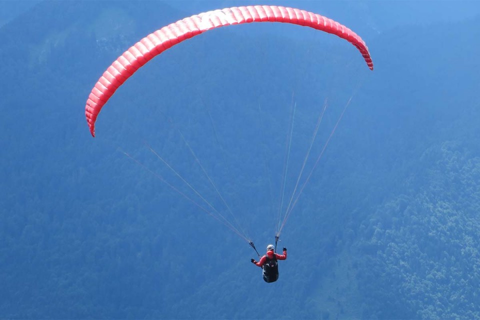 Nikmati Sensasi Terbang Bersama Mereka